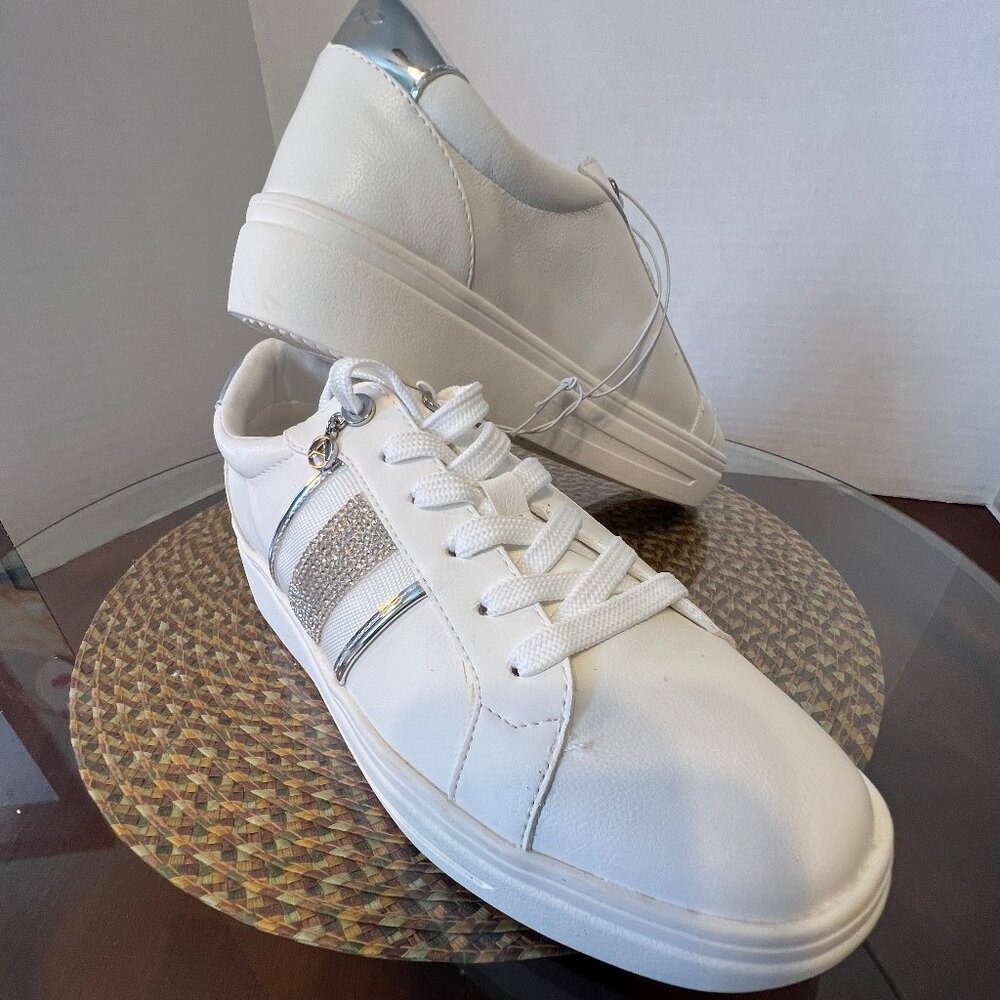 ALDO Women's Valenzia Sneaker Size 7.5 Medium